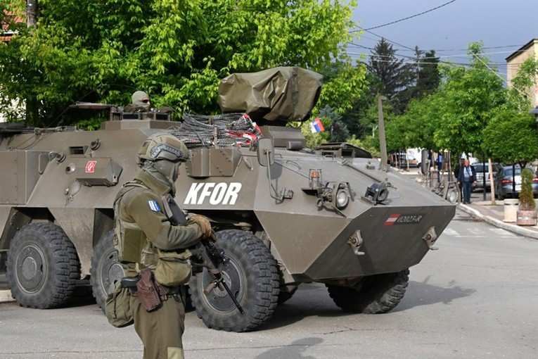 NATO smanjuje broj vojnika na Kosovu