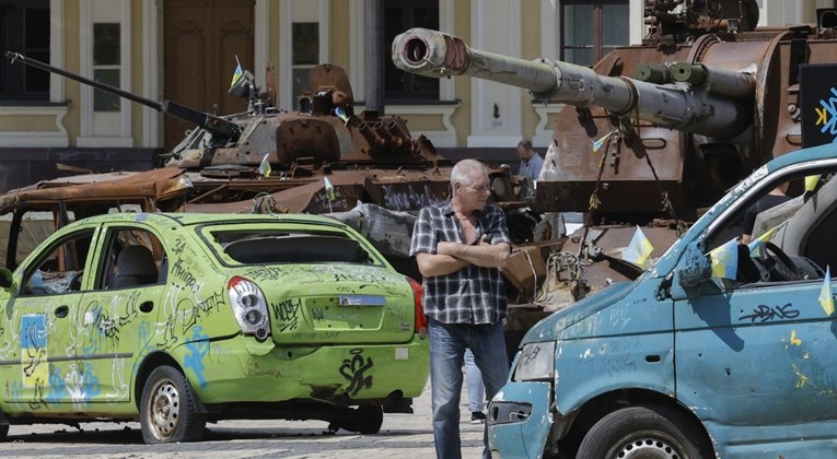 Novi zakon neugodno iznenadio Ukrajince koji žive u inozemstvu. "Izgubit ćemo sve"