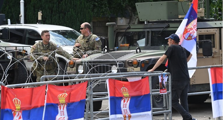 Borrell: Treba što prije organizirati nove izbore u srpskim općinama na Kosovu