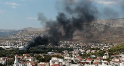 VIDEO Crni oblak dima nad istokom Splita, izbio veliki požar kod TTTS-a