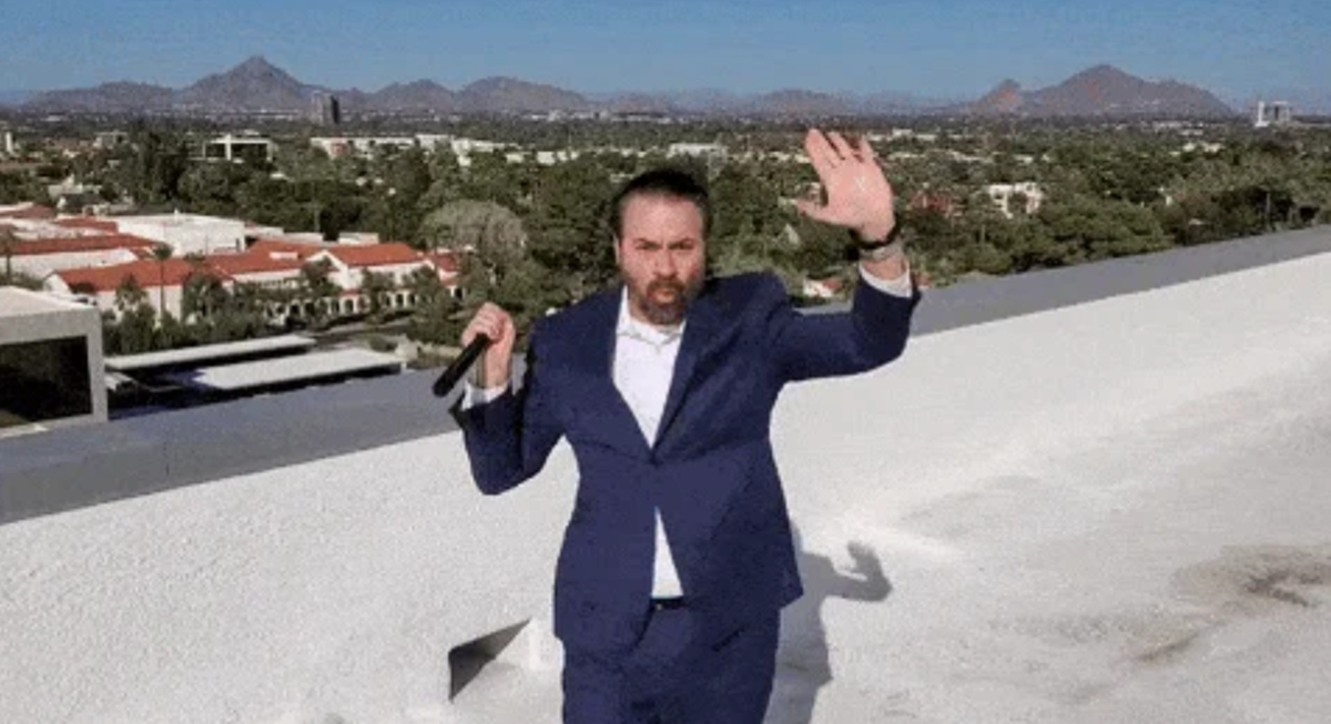 Čovjek koji barata nunčakama ipak neće biti Trumpov ambasador u Srbiji