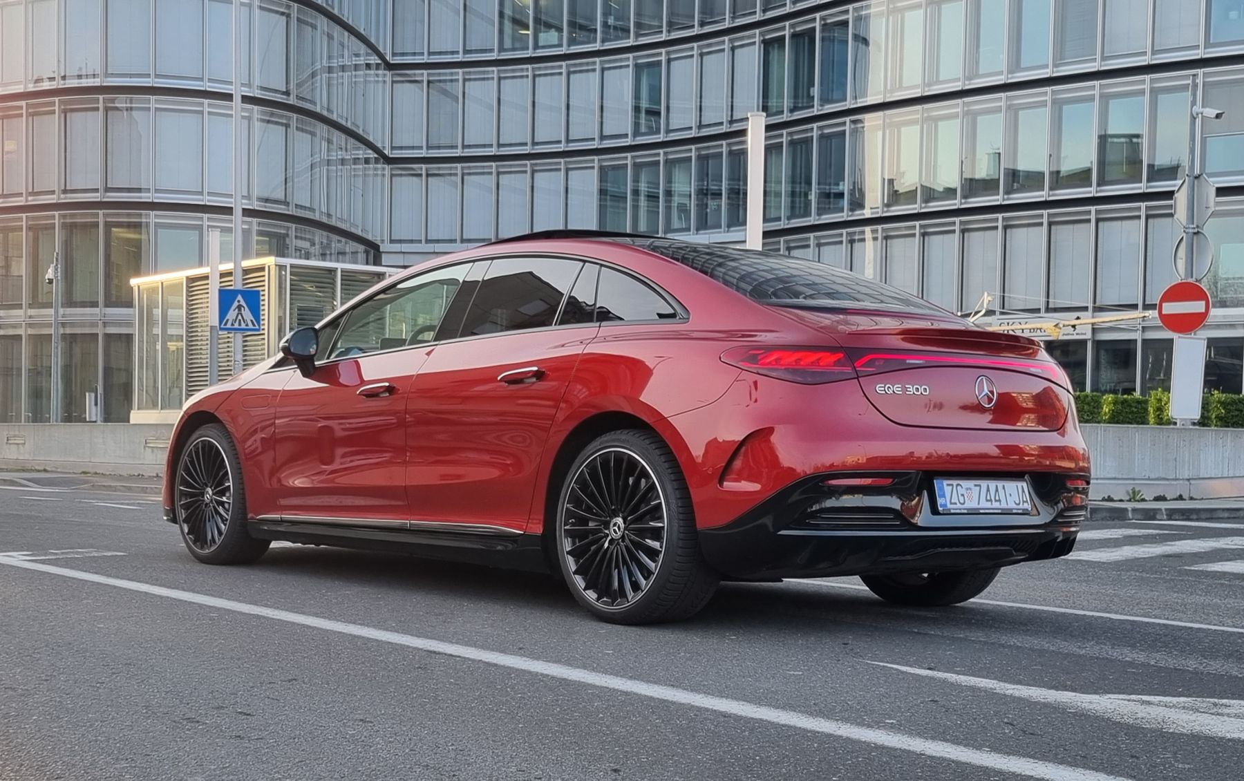 Mercedes do 2027. ukida tri modela, EQE limuzina definitivno odlazi