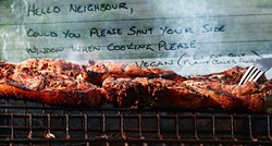 Vegani zamolili susjede da zatvore prozor kad peku meso. Što biste vi napravili?