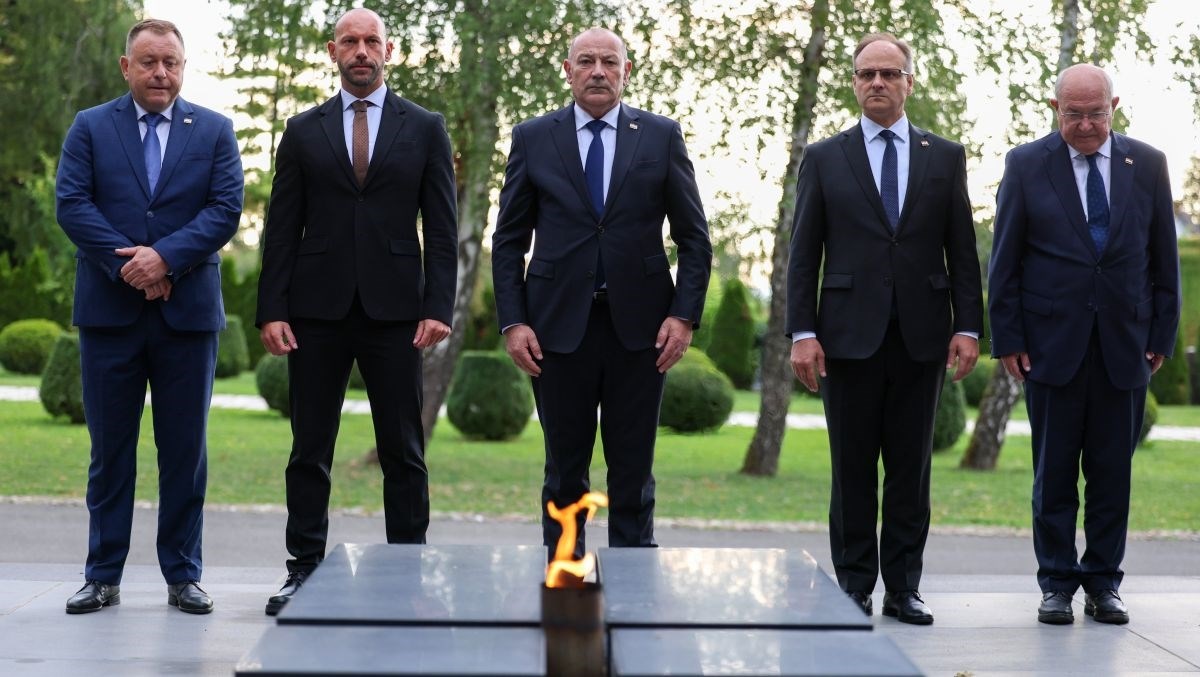Vlada RH: Suvremena Hrvatska odlučno osuđuje bivše režime