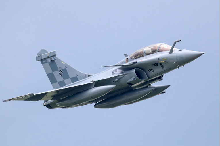 Piloti HRZ-a lete iznad 9 županija. Očekuje se pojačana buka