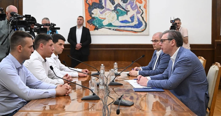 Vučić primio ćacije