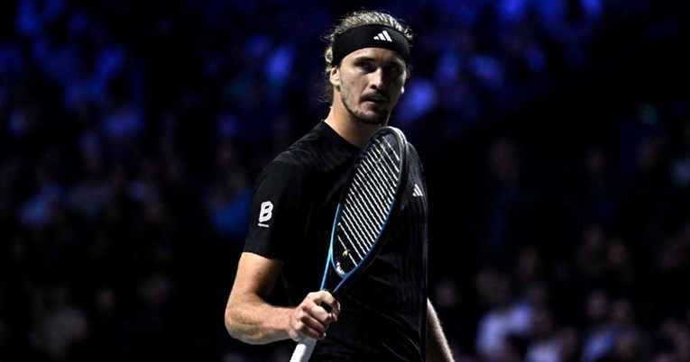 Zverev dobio Medevedeva i osigurao okršaj sa Sinnerom u polufinalu Pariza