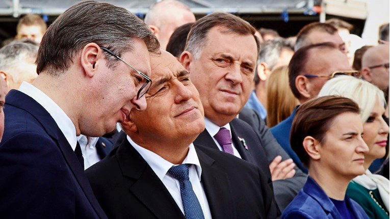 Dodik je za miran razlaz u BiH, Vučić kaže da ne zna za Janšin navodni plan