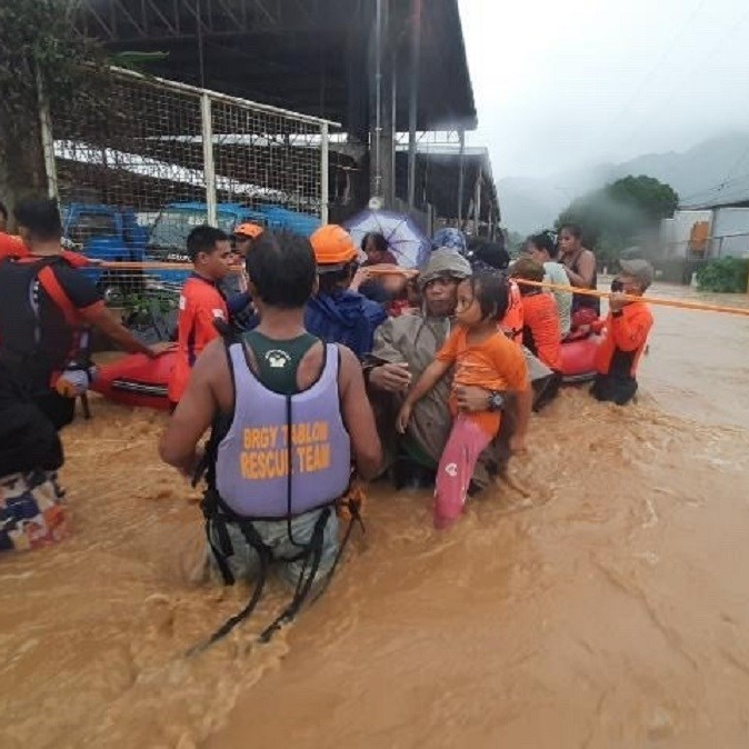 FOTO I VIDEO Supertajfun Rai pogodio Filipine, pogledajte snimke