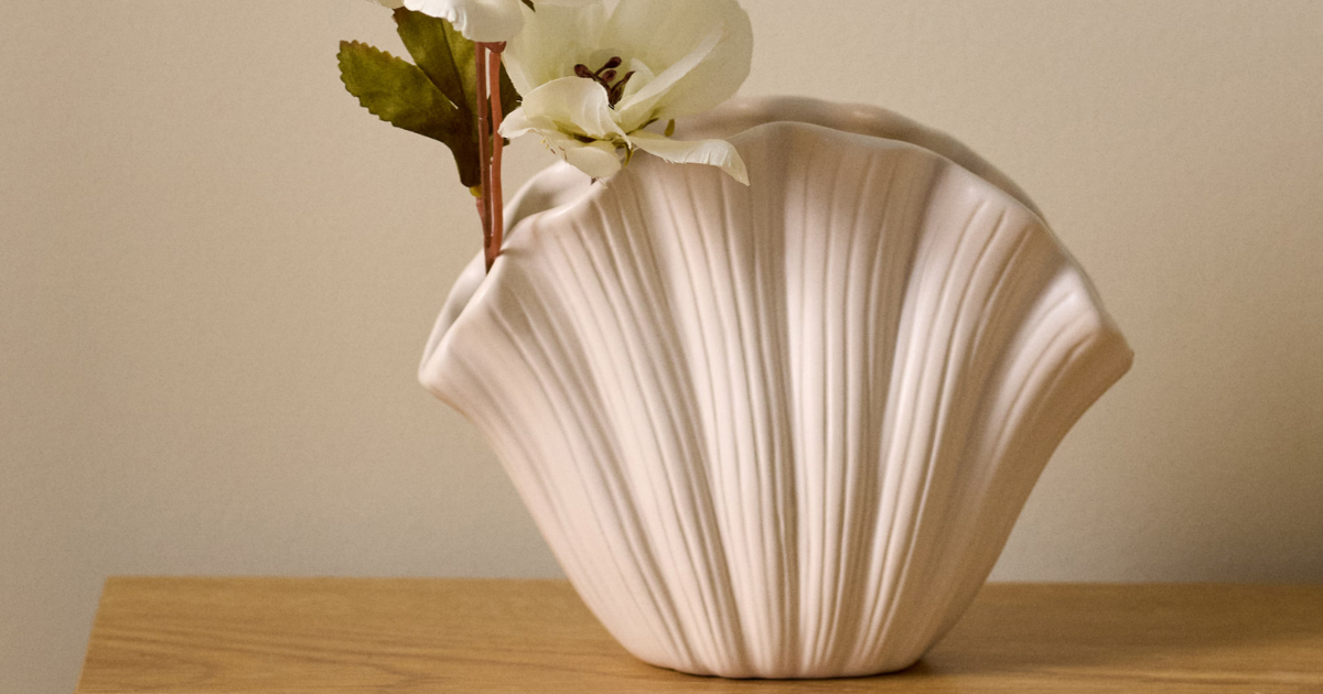 Sinsay ima svoju verziju viralne vaze u obliku školjke, košta manje od 5 eura