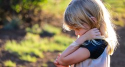 Psiholozi: Ovo su znakovi emocionalnog zanemarivanja kod djece