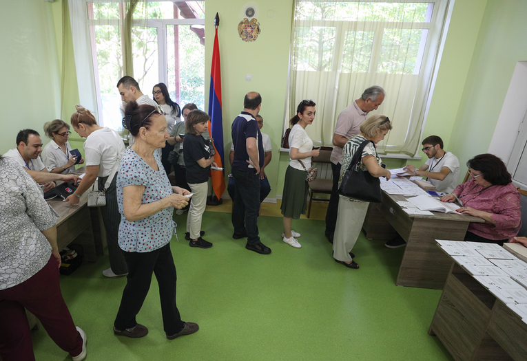 Potvrđeni rezultati izbora u Armeniji. Proruska oporba: Poništite ih
