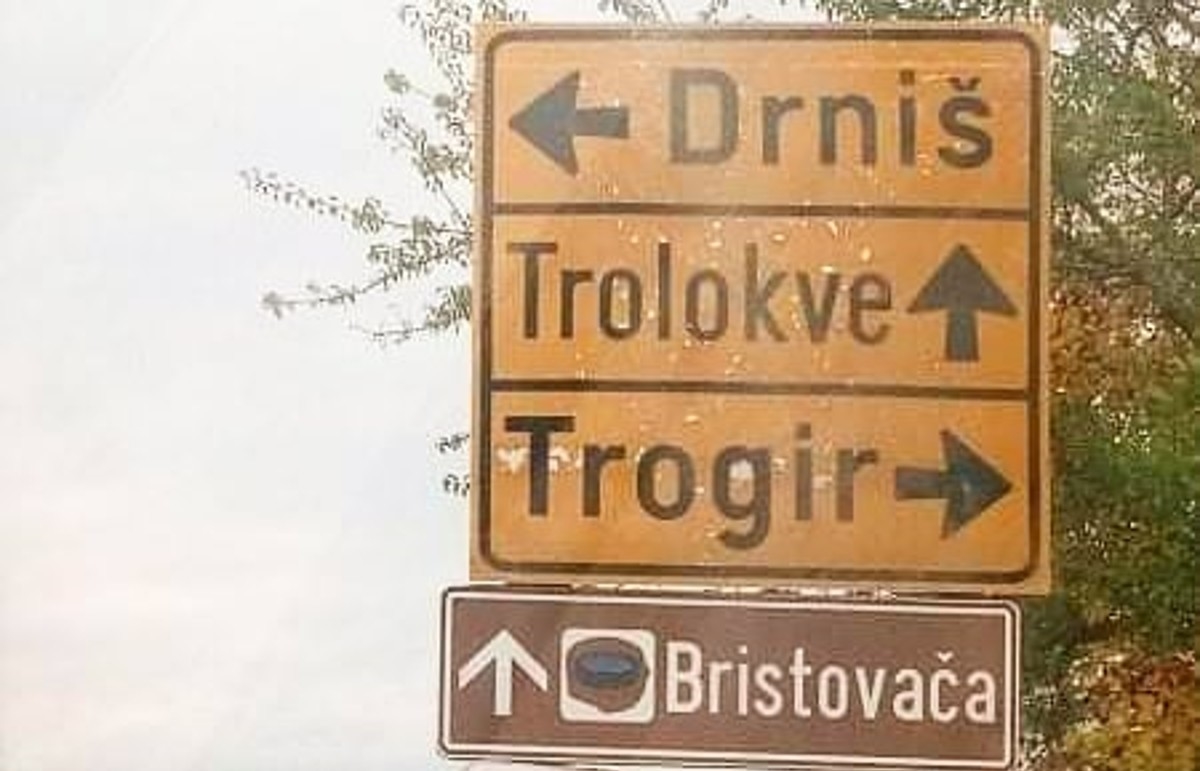 Prizor na cesti prema Trogiru postao hit na Fejsu, mnogi su se sjetili bika Jerryja