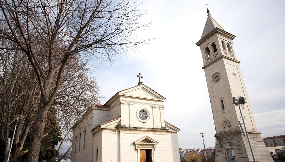 Crkveni zbor iz Solina završio u samoizolaciji, nekoliko članova je pozitivno