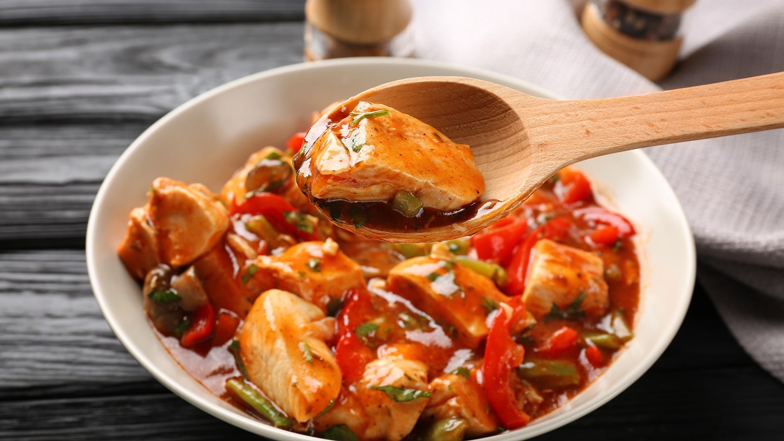 Kuhali smo piletinu cacciatore, ovaj slasni recept morate isprobati