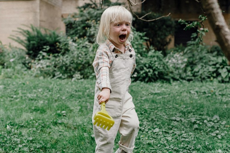 Psihologinja koja je radila s više od 200 djece: 7 fraza koje smiruju izljeve bijesa