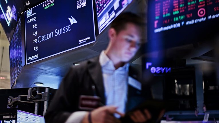 Wall Street pao zbog lošeg rezultata niza kompanija. Među njima i Tesle