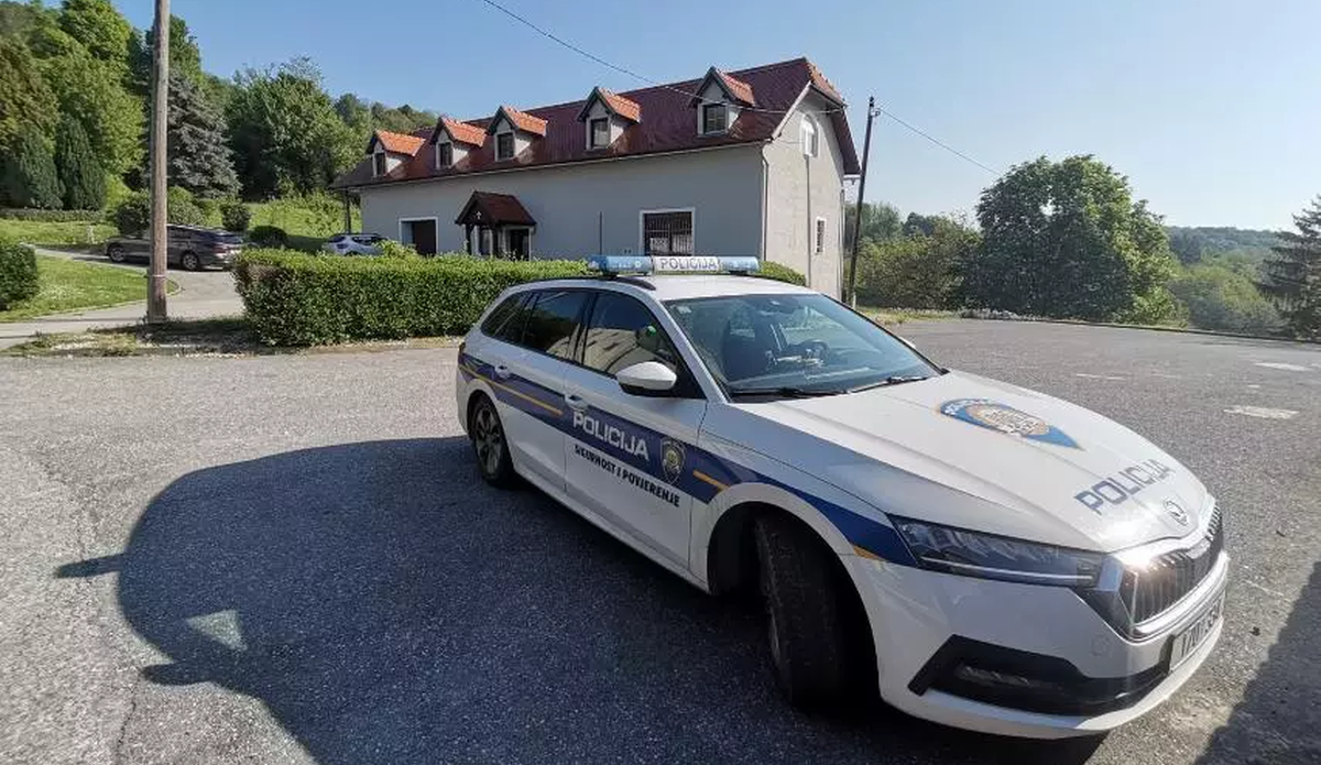 Župnik iz Zagorja preko posrednika dolazio do maloljetnika. Doznajemo detalje