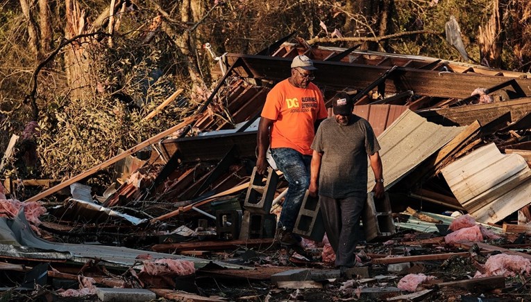 Najmanje osmero mrtvih u tornadima u Alabami: "Broj žrtava će rasti"