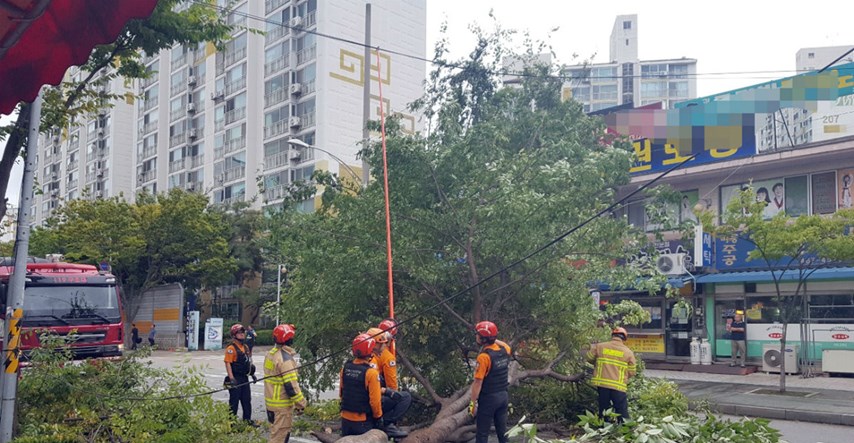 Tajfun Lingling ubio troje ljudi i izazvao velike štete u Južnoj Koreji