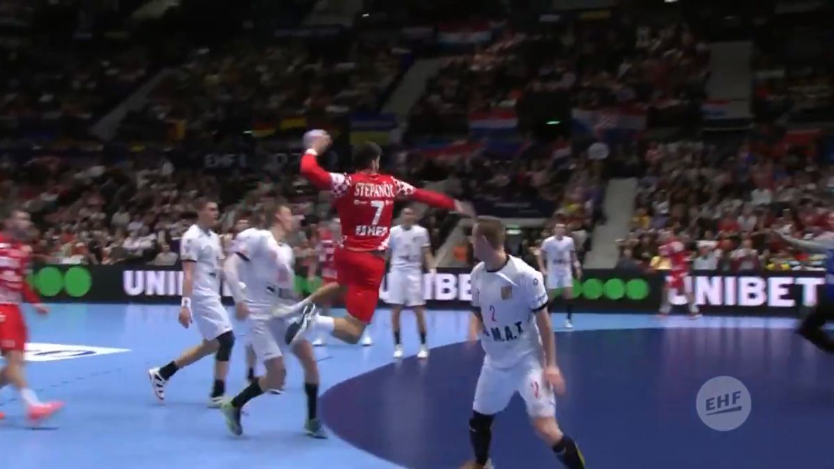 Pogledajte Stepančićev gol sa sirenom za pobjedu protiv Češke