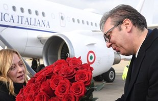 Talijanska premijerka došla u posjet Vučiću, svi komentiraju fotke urnebesnog gafa