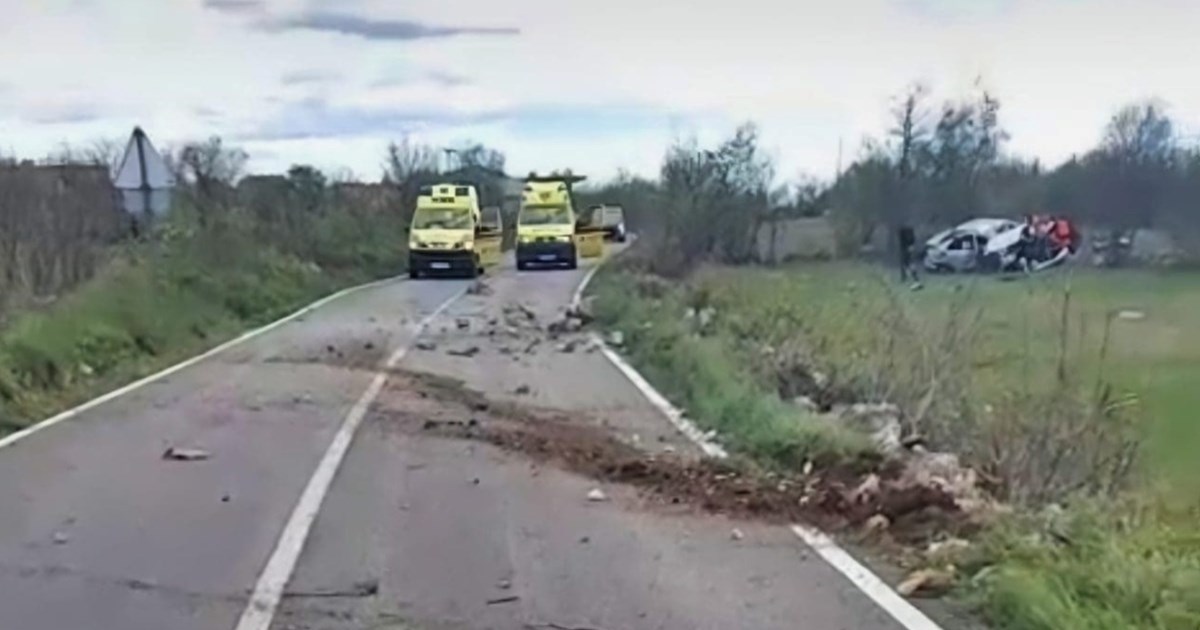 Teška nesreća kod Sinja, auto sletio s ceste, jedna osoba poginula