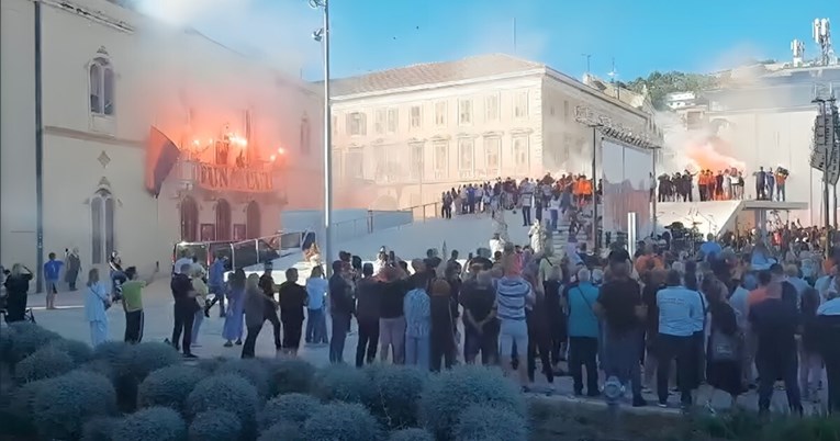 VIDEO Ovako je Šibenik dočekao igrače koji su vratili klub u SHNL