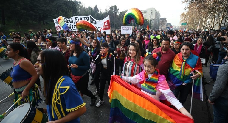 Čile legalizirao istospolne brakove: "Danas je povijesni dan za našu zemlju"