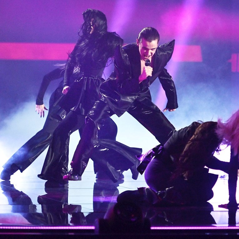 Na profilu Eurosonga krenuo hejt na Marka Bošnjaka, on se oglasio u komentarima