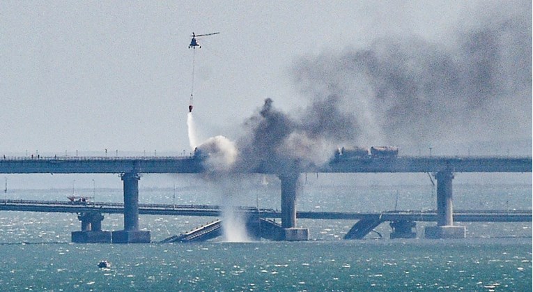 Sky News: Rusi su namjerno potopili svoje brodove kod Krimskog mosta