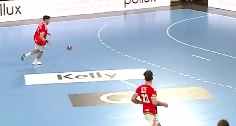 Pogledajte najbizarniji rukometni gol sezone