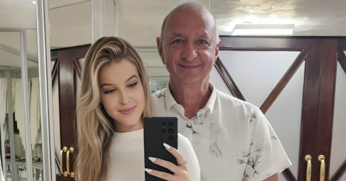 Misica (16) udala se za 50 godina starijeg gradonačelnika. Zaposlio joj obitelj