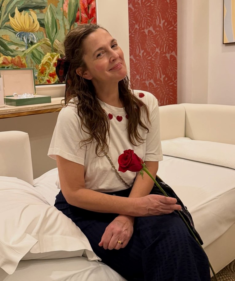 Drew Barrymore: Dosta mi je grudnjaka, prestara sam za to