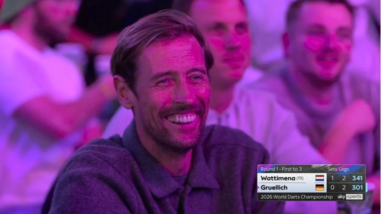 Ludnica u pikado-palači zbog Petera Croucha. Pogledajte reakciju navijača