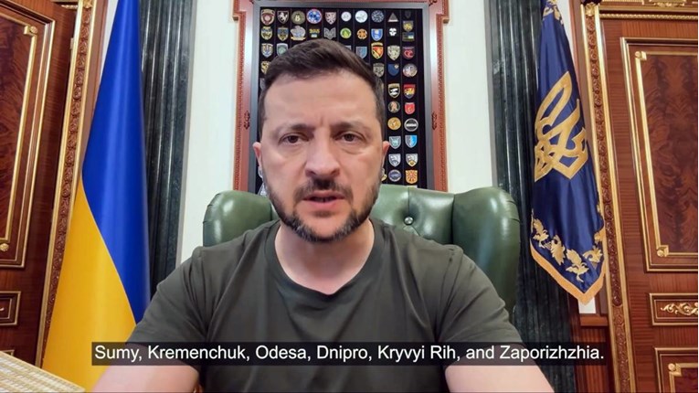 Zelenski o najvećem udaru na Ukrajinu do sad: Putin testira svijet