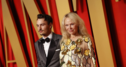 Pamela Anderson sa starijim sinom bila na Oscar afterpartyju, došla bez trunke šminke