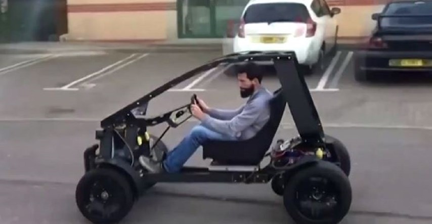 Ovaj 3D isprintani automobil teži samo 150 kilograma, a može voziti 70 km/h