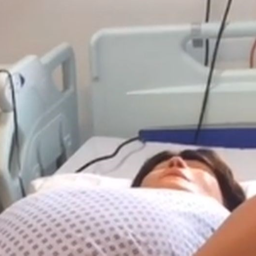 Medicinari koristeći lutke pokazali kako zaista izgleda porođaj, snimke postale hit