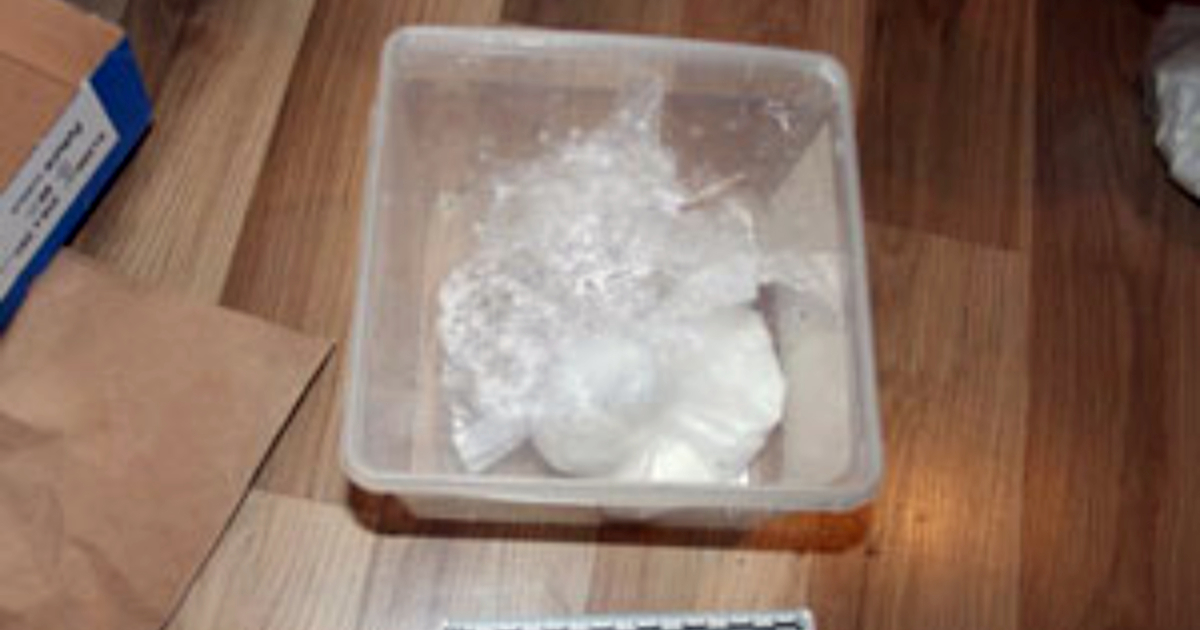 FOTO Ženu na Lošinju lovila policija, ona bacala speed kroz prozor auta