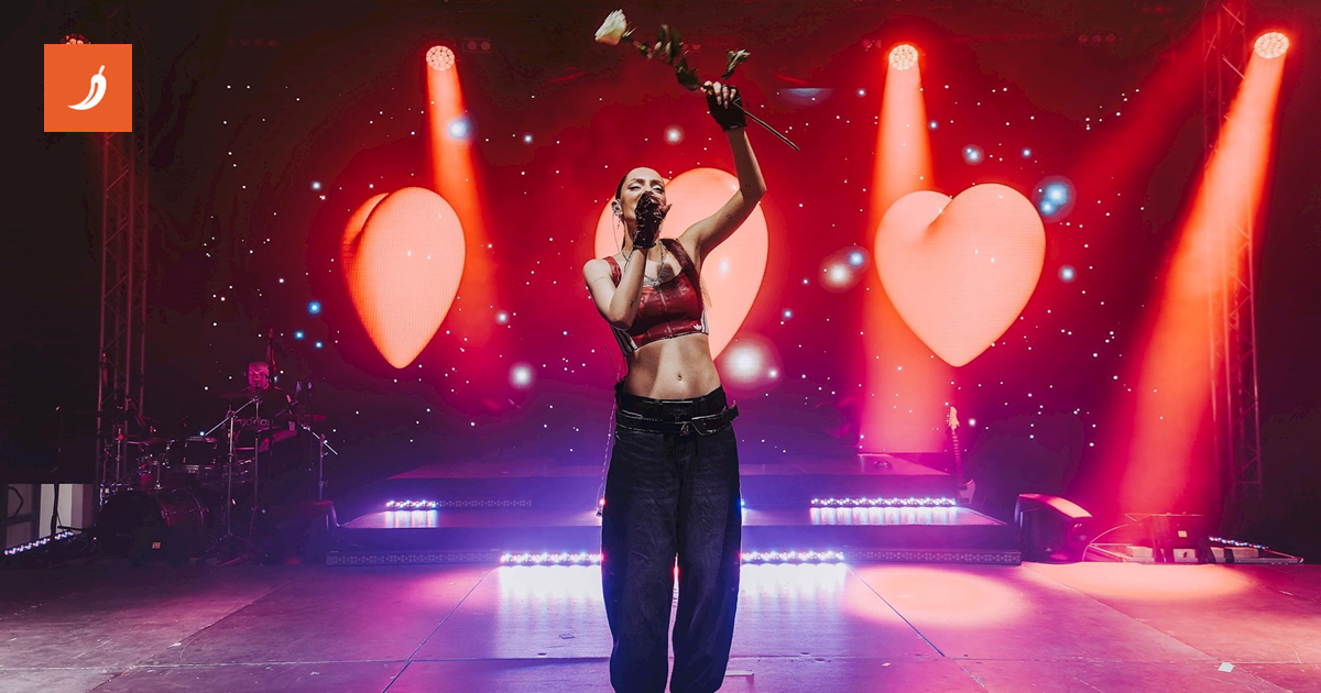 Miach održala svoj najveći solo koncert. Gosti bili Hiljson, Grše, Goca ...