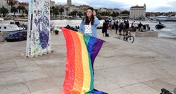 U Splitu podignuta zastava duginih boja