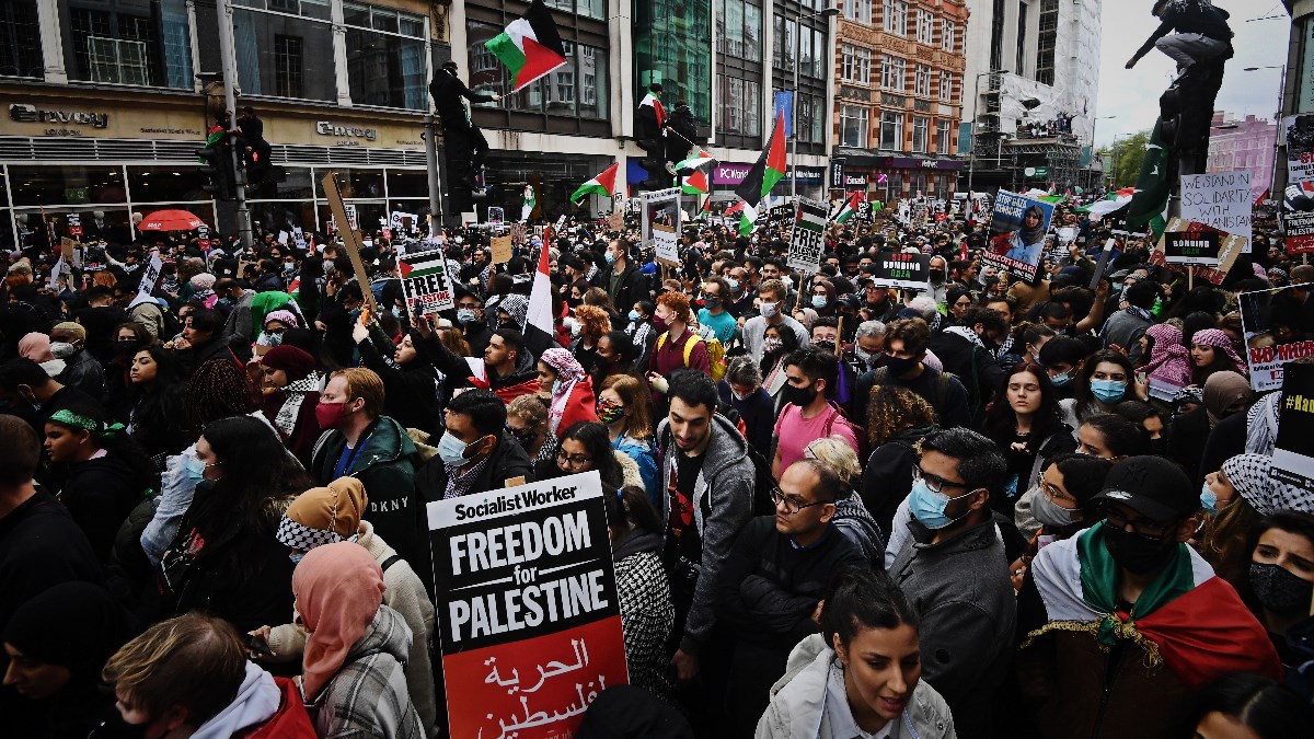 Tisuće ljudi na propalestinskim prosvjedima u Francuskoj i Britaniji