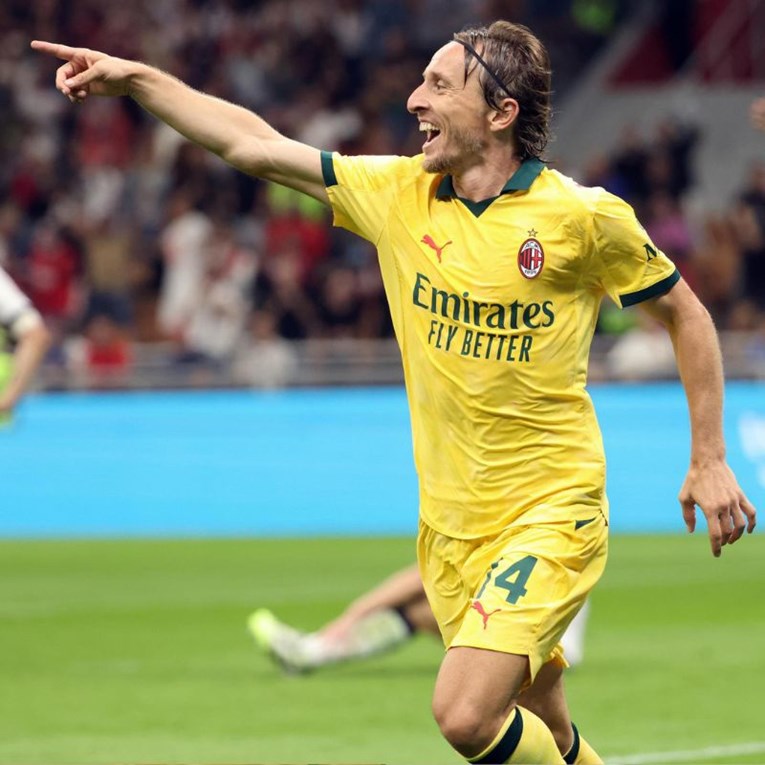 VIDEO Modrićevi potezi iz sjajne partije su viralni. Fanovi: Ovo je nevjerojatno