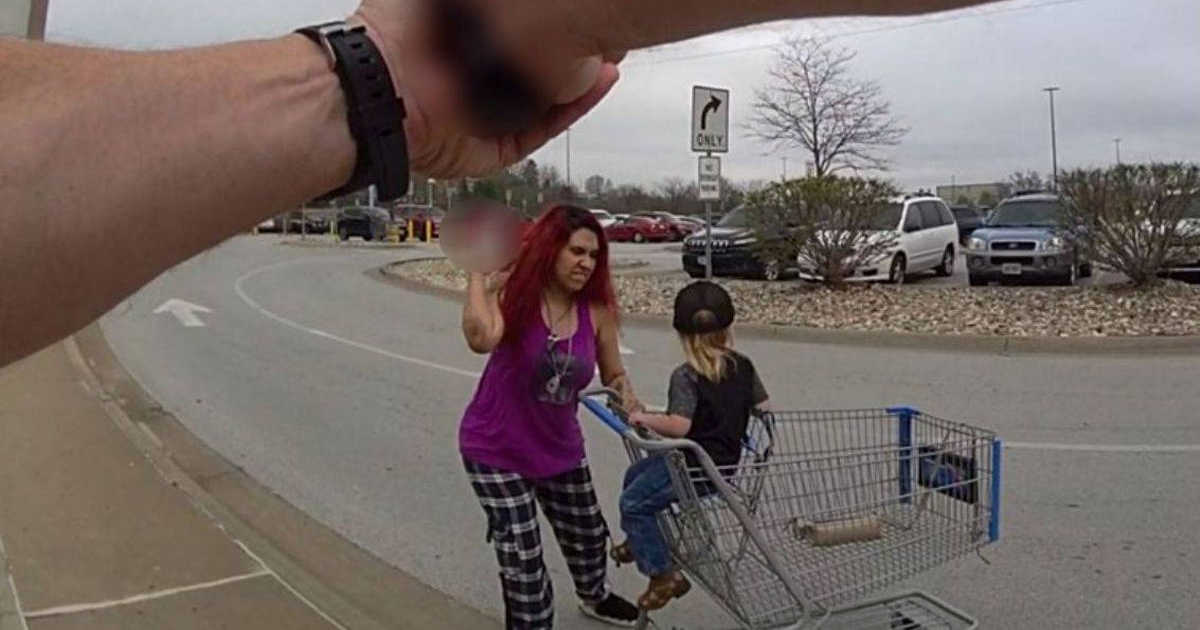 Amerikanka nožem napala dijete u Walmartu. Policija je ubila