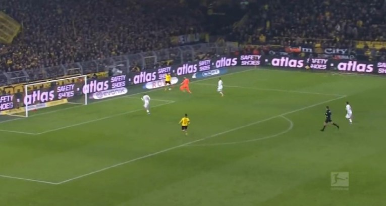 VIDEO Pogledajte Halandov gol iz nemoguće pozicije