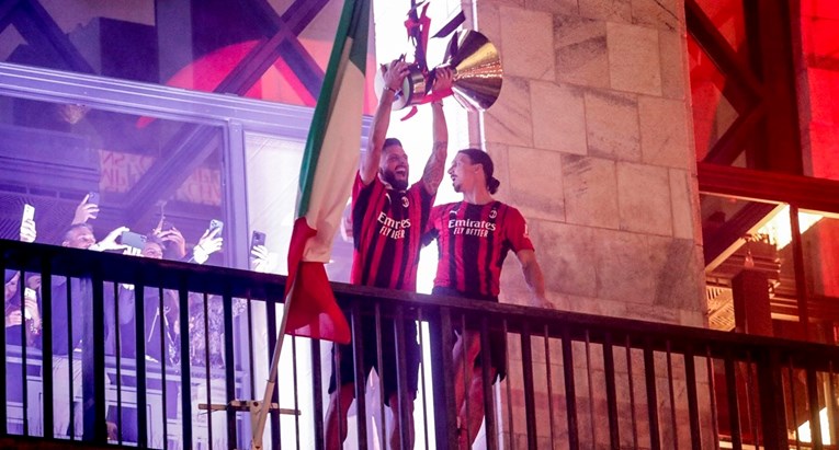 Ibrahimović na proslavi titule prozvao bivšeg suigrača: "Ajde, pošaljite mu poruku"
