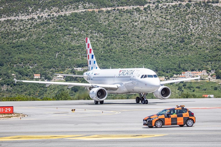Let CA iz Londona zbog magle u Zagrebu i potresa u Splitu završio u Dubrovniku