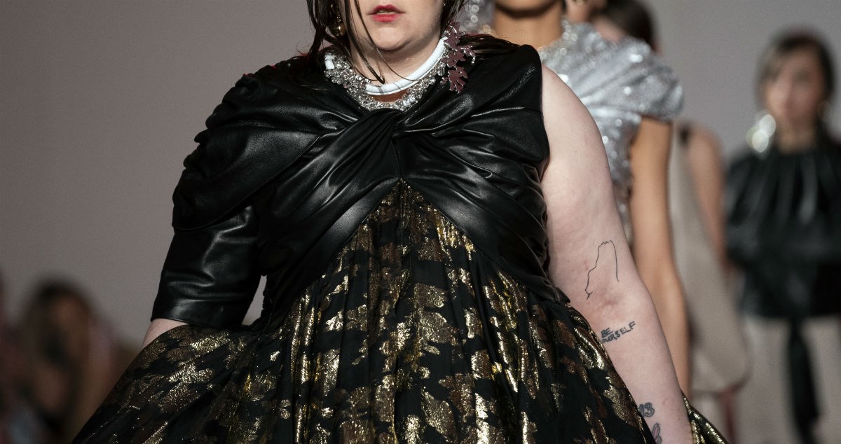 Glumica koju često vrijeđaju zbog izgleda nosila je reviju na Tjednu mode