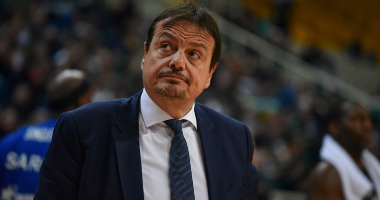 Okupili Dream Team i doživjeli nestvaran debakl. Ubacili samo 11 poena za poluvrijeme